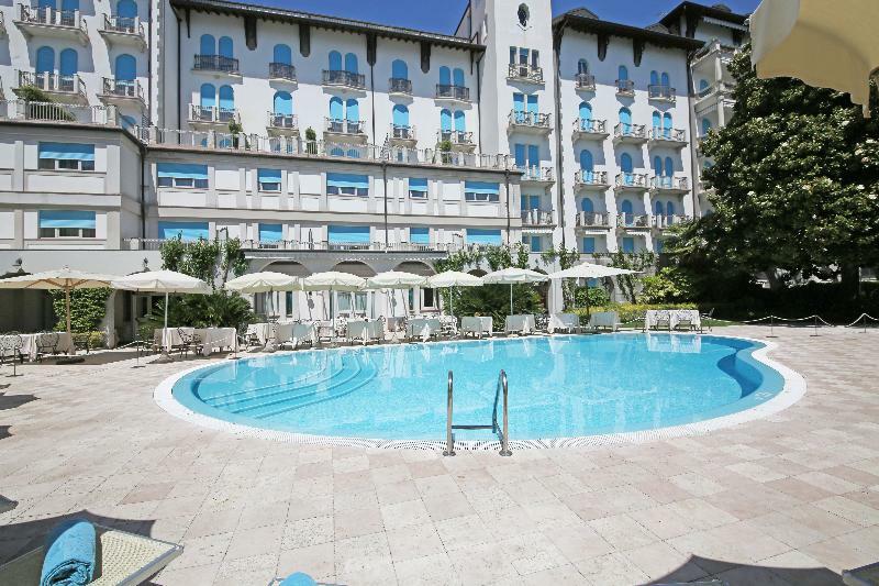 Hotel Savoy Palace Гардоне Ривьера Экстерьер фото